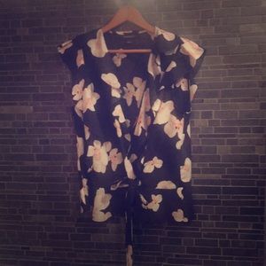 Banana Republic flutter sleeve, wrap blouse